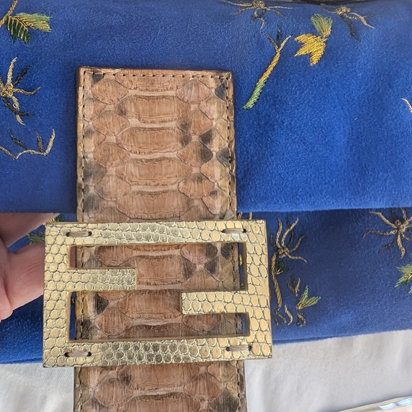 Fendi Vintage Blue Embroidered Bag with Snake Print Strap - Picture 3 of 9